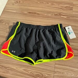 Under Armour HeatGear Shorts – Black with Neon Accents (Size Large, NWT)